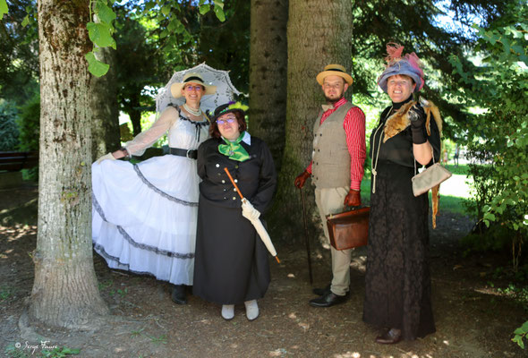 Défilé belle époque des 125 ans du Funiculaire - Le 14 juillet 2023  - Le Mont Dore - Massif du Sancy - Auvergne - France 