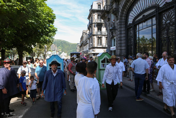 Défilé belle époque des 125 ans du Funiculaire - Le 14 juillet 2023  - Le Mont Dore - Massif du Sancy - Auvergne - France 