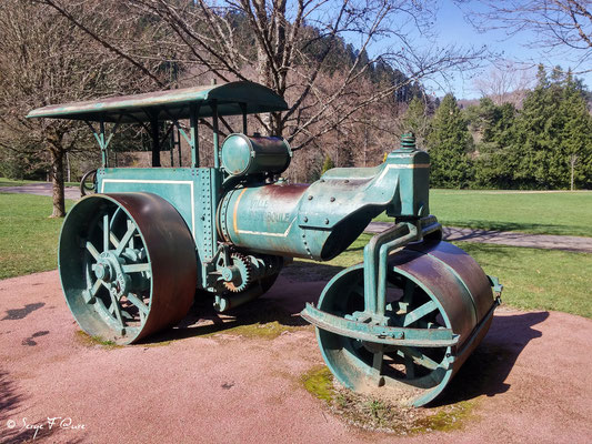 Rouleau compresseur au Parc Fenestre à La Bourboule - Auvergne - France
