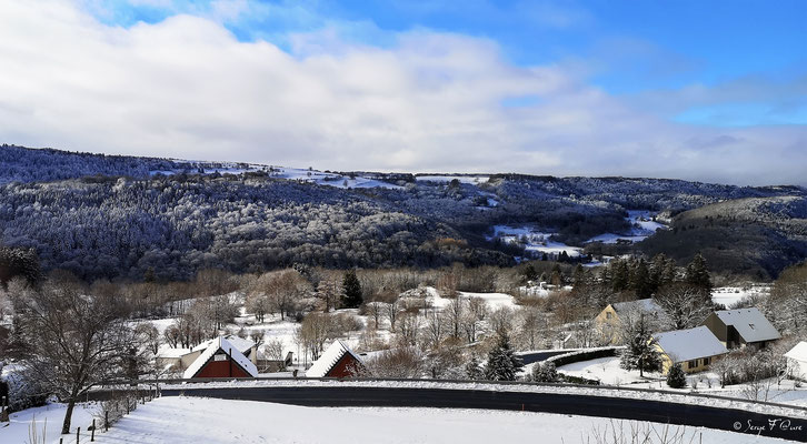 Paysage de neige à Murat le Quaire - Le Massif du Sancy - Auvergne - France