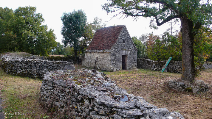  En allant vers Couzou - Sur le chemin de Compostelle