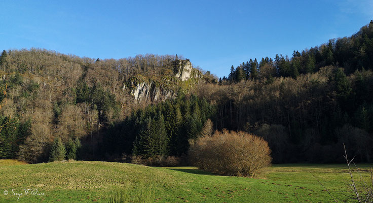 Vue à partir du PR allant à la Bourboule à la sortie de Châteauneuf - Mes randonnées - Massif du Sancy - Auvergne - France