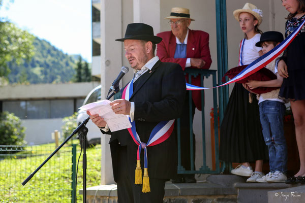 Défilé belle époque des 125 ans du Funiculaire - Le 14 juillet 2023  - Le Mont Dore - Massif du Sancy - Auvergne - France 
