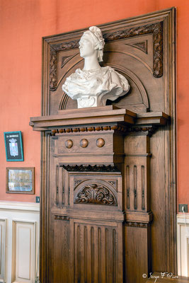 Buste de Marianne dans la salle du Conseil de la Mairie de La Bourboule - Auvergne - France