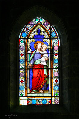 Vitrail - Eglise Saint-André - Besse et Saint-Anastaise - Massif du Sancy - Auvergne - France