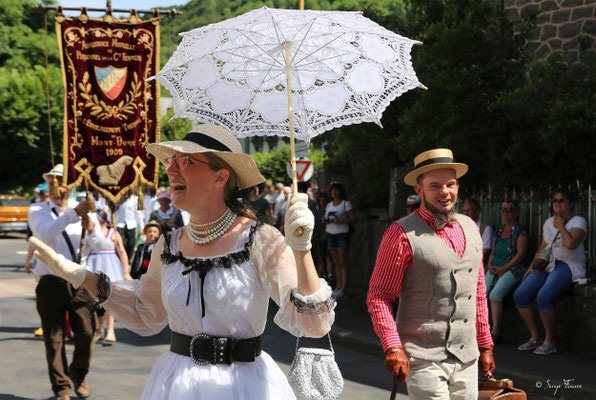 Défilé belle époque des 125 ans du Funiculaire - Le 14 juillet 2023  - Le Mont Dore - Massif du Sancy - Auvergne - France 