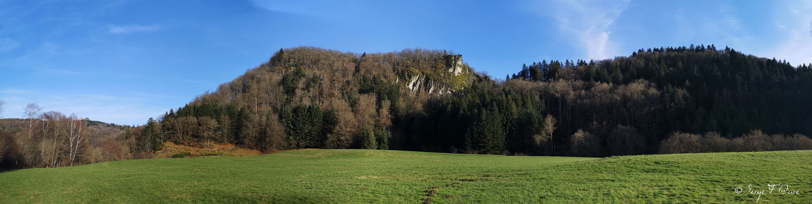 Vue à partir du PR allant à la Bourboule à la sortie de Châteauneuf - Mes randonnées - Massif du Sancy - Auvergne - France