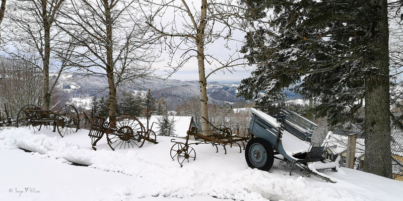 Matériels agricoles du Scénomusée de la Toinette et Julien à Murat le Quaire - Massif du Sancy - Auvergne - France