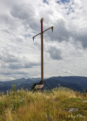 Epée au dessus du bourg de Murat le Quaire - Mes randonnées - Massif du Sancy - Auvergne - France 