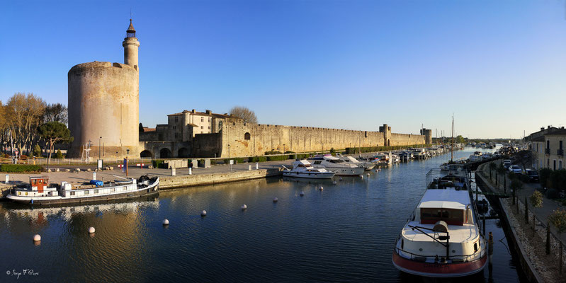 Le port d'Aigues Mortes - Camargue - Bouches du Rhône - France port d'Aigues Mortes