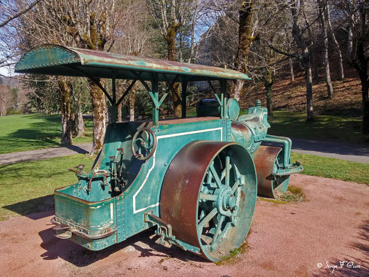 Rouleau compresseur au Parc Fenestre à La Bourboule - Auvergne - France