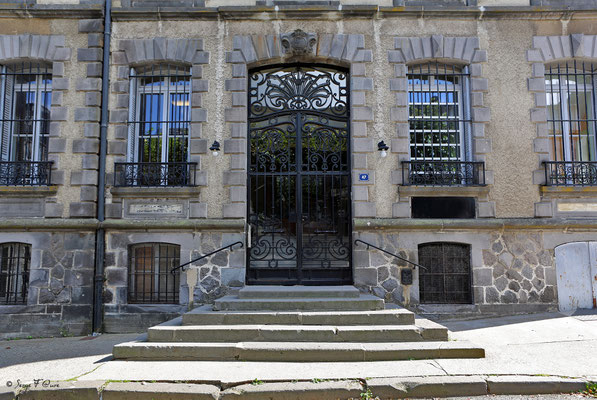 Entrée du Médicis Palace à La Bourboule - Auvergne - France