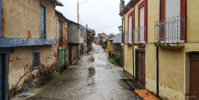 El Acebo de San Miguel - Sur le chemin de Compostelle