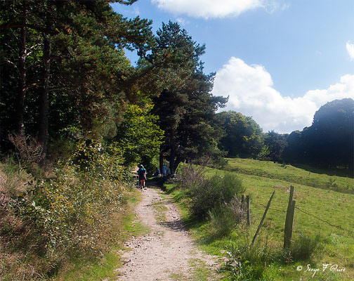 En allant vers Le L'Hospitalet - France - Sur le chemin de St Jacques de Compostelle (santiago de compostela) - Le Chemin du Puy ou Via Podiensis (variante par Rocamadour)