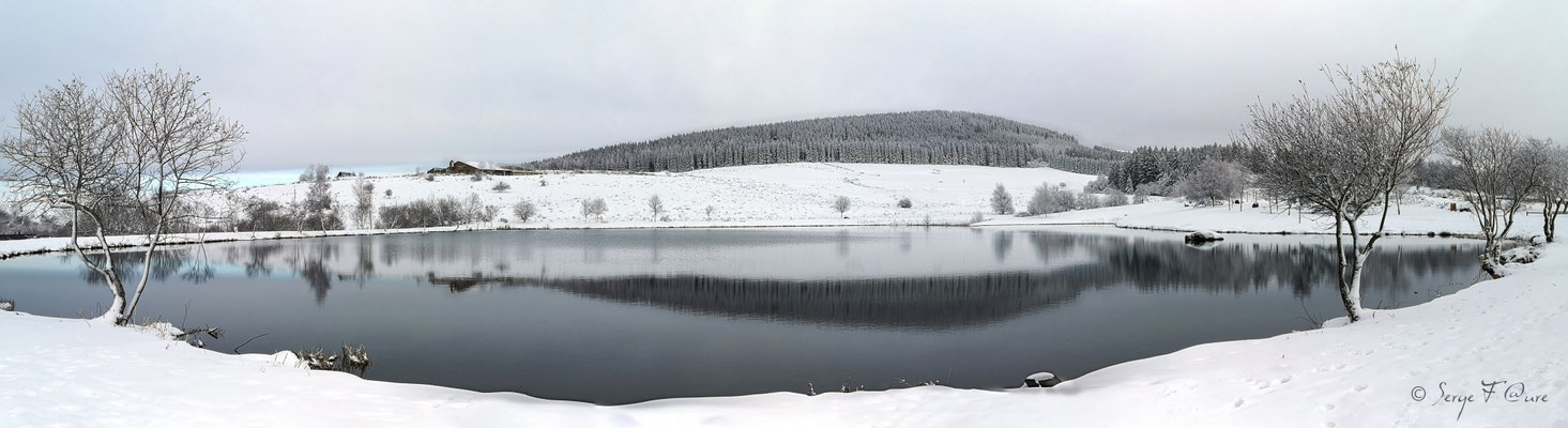 Lac de Murat le Quaire - Massif du Sancy - Auvergne - France