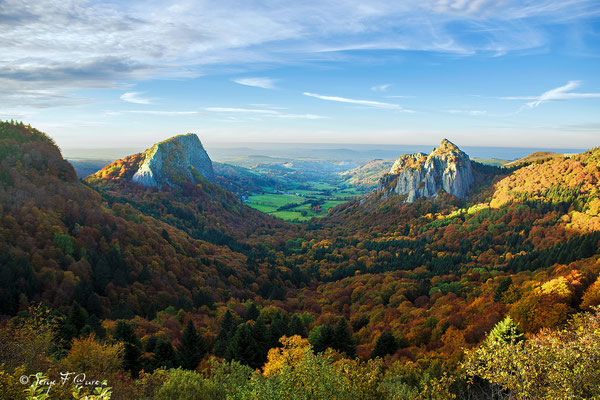 Les Roches Tuilière et Sanadoire au Guéry - Massif du Sancy - Auvergne - France