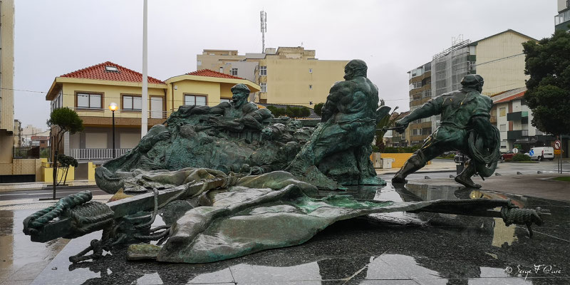 Ensemble de sculptures en bronze a été créé par les frères Carlos, Eduardo et Ramiro Bompastor, artistes visuels de Vila do Conde - Vila do Conde - Portugal - Sur le chemin de Compostelle par le littoral