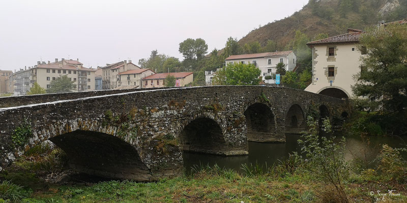 le pont sur la rivière Ulzama à Villava - Sur le chemin de Compostelle