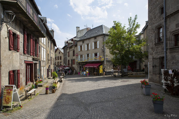 Besse et Saint-Anastaise - Massif du Sancy - Auvergne - France