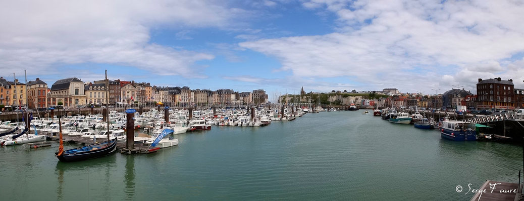 Port de Dieppe - Haute Normandie - France - Juin 2012 - Vue panoramique