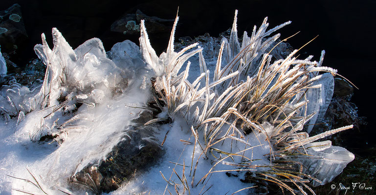 "Variation autour de l'eau et de la glace" à Murat le Quaire - Massif du Sancy - Auvergne - France