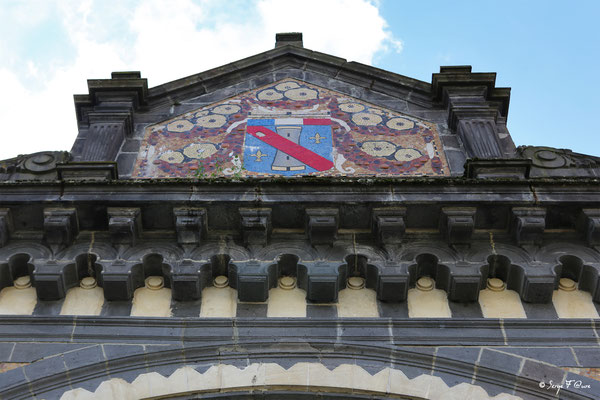 Détail de la façade du Casino de La Bourboule - Auvergne - France