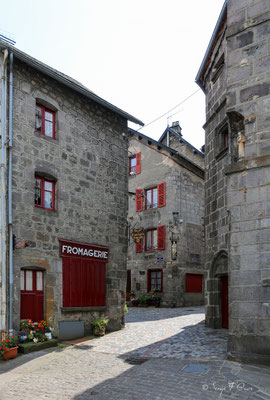 Besse et Saint-Anastaise - Massif du Sancy - Auvergne - France