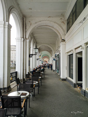 Arcades de l'Alster - place de l'hotel de Ville à Hambourg - Allemagne - Hamburg - Deutchland