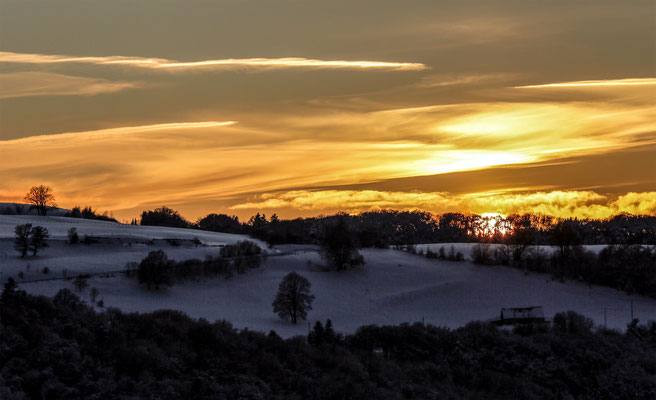 Coucher de soleil sue le plateau de Charlannes, côté Liournat - Massif du Sancy - Auvergne - France