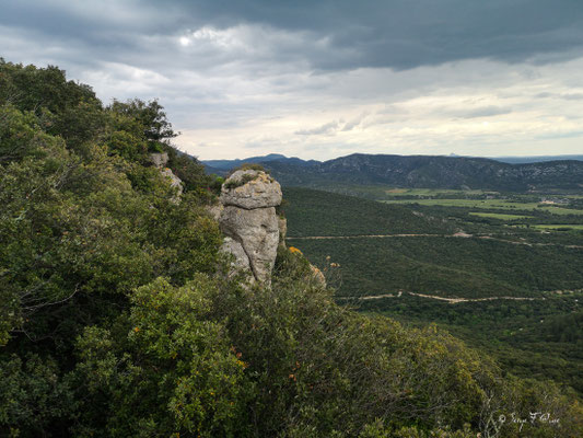 Le Roc des 2 Vierges à Saint Saturnin de Lucian