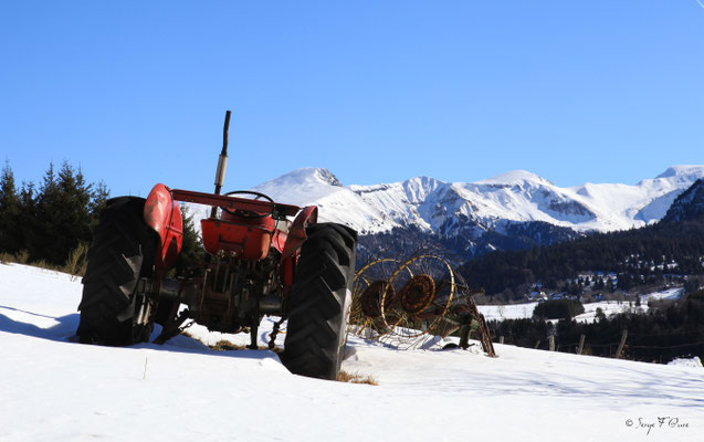 Chez Ramade - le Mont Dore du chemin de Légal - Massif du Sancy - Auvergne - France 