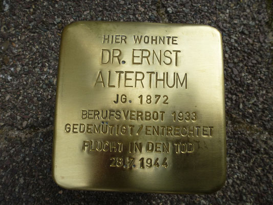 Seldeneckstrasse 11, Dr. Ernst Alterthum