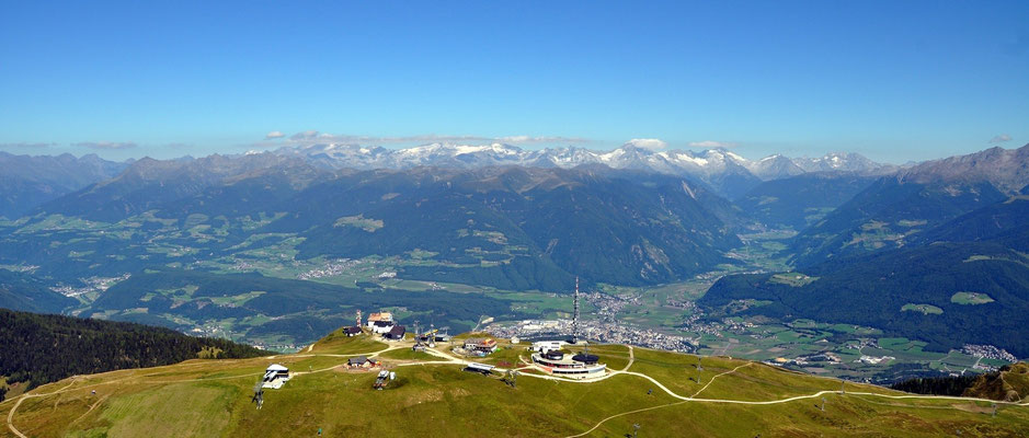 Kronplatz mit unteren Pustertal u. Ahrntal