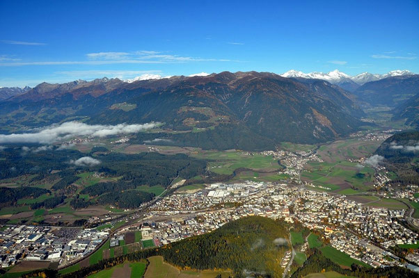 Vom Kronplatz aus Richtung Bruneck u. Zillertaler Berge