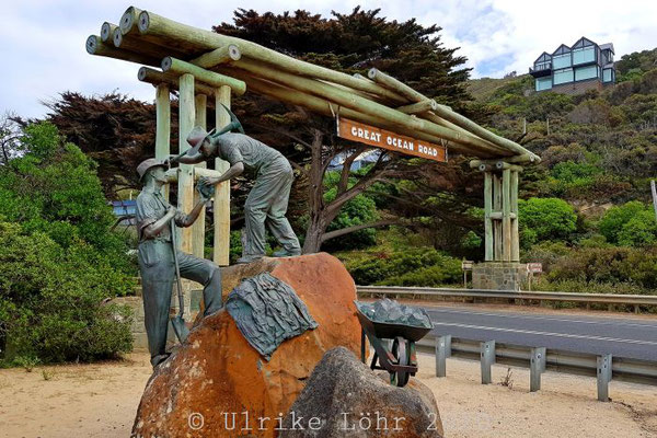 Denkmal für die Erbauer der Great Ocean Road: Memorial Arch at Eastern View  