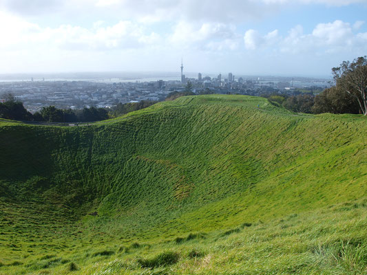 Blick vom Mount Eden auf Auckland