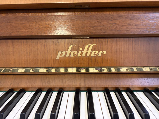 Piano Dubbel - gebr. Pfeiffer Klavier 114