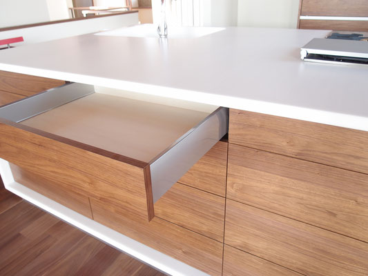 デザインキッチン　木製キッチン　オーダー家具