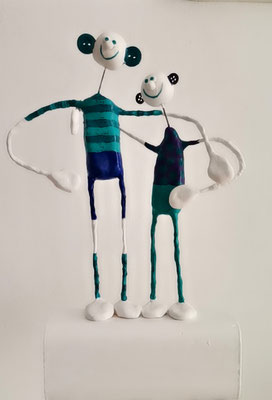 Sculptur Fymo acryl, "Be kind to each other - blue", 2024