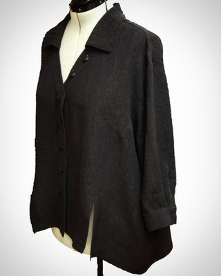 Massanfertigung, schwarze Bluse