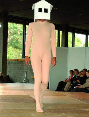 Laufsteg der Frauen / Women Catwalk, Theater Ingolstadt, 2002