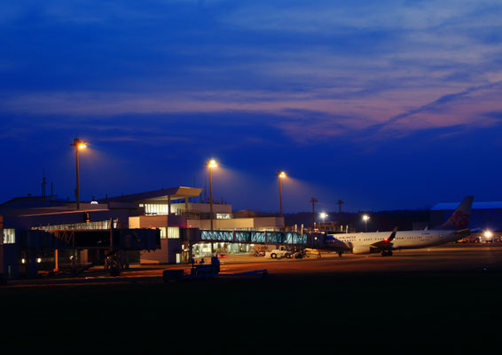 静岡空港(夜間便)