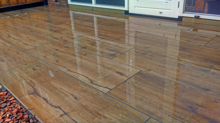 Houtlook Ceramische tegel. - Pijlbuitenleven