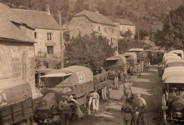 Convoi militaire à Sainte Anastasie en 1923