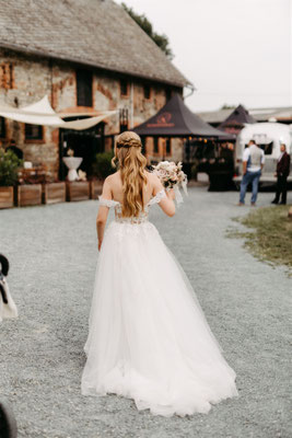Hochzeit in Frankfurt in moderner Hochzeitslocation