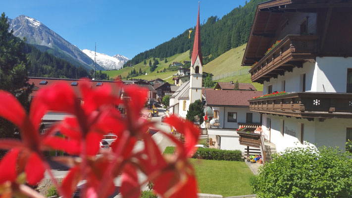 Sommerurlaub in Tux-Lanersbach mit Wandern und Bergblick im Zillertal