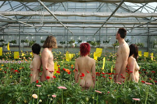 2008: "naked FLOWER" - all of you NAKED [13] - (Hommage an Spencer Tunick) | limited Edition of 10 - 50x70cm | 190g/m² Hahnemühle Büttenpapier - je 377,00€