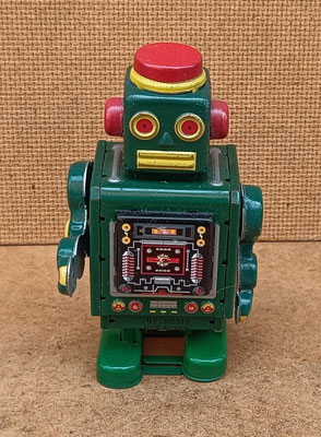 Robot verde. Ref MS519. 10 centímetros. 