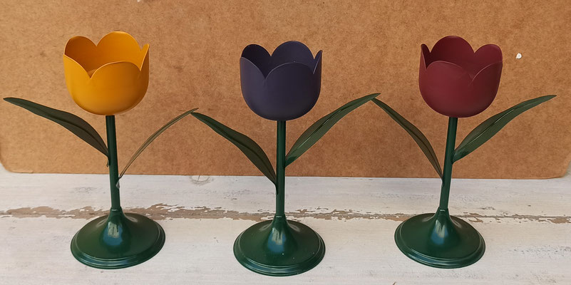 Portavelas metal tulipán. Ref 2768/632. 15x7