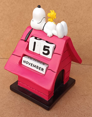 Calendario perpetuo Snoopy. Ref CD3D05. 16x9x10